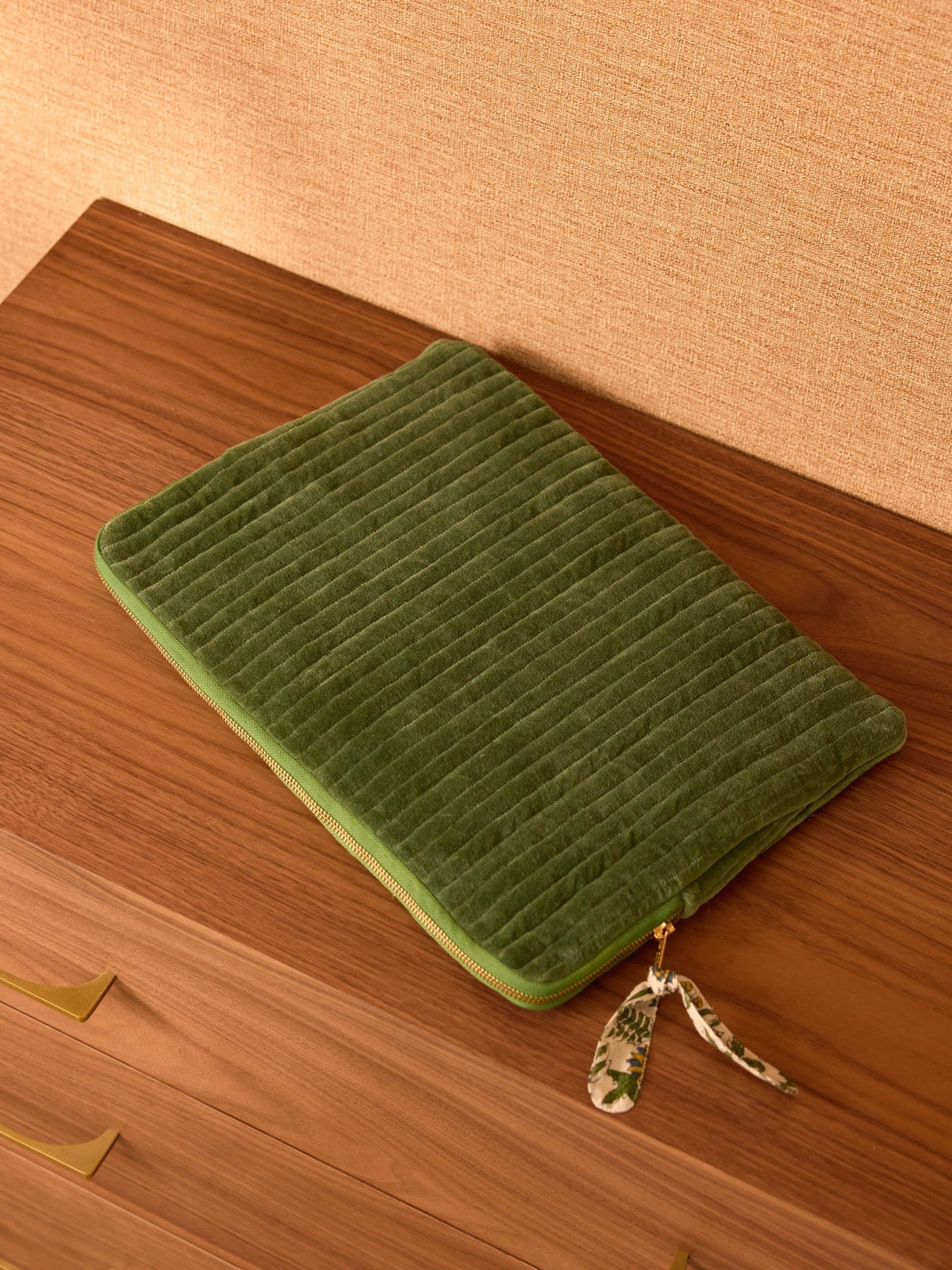 Pochette ordinateur en velours - 1
